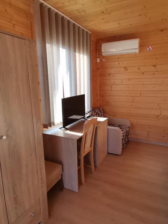 Бунгало Парк Summer Life Hotel Tyulenovo Buitenkant foto