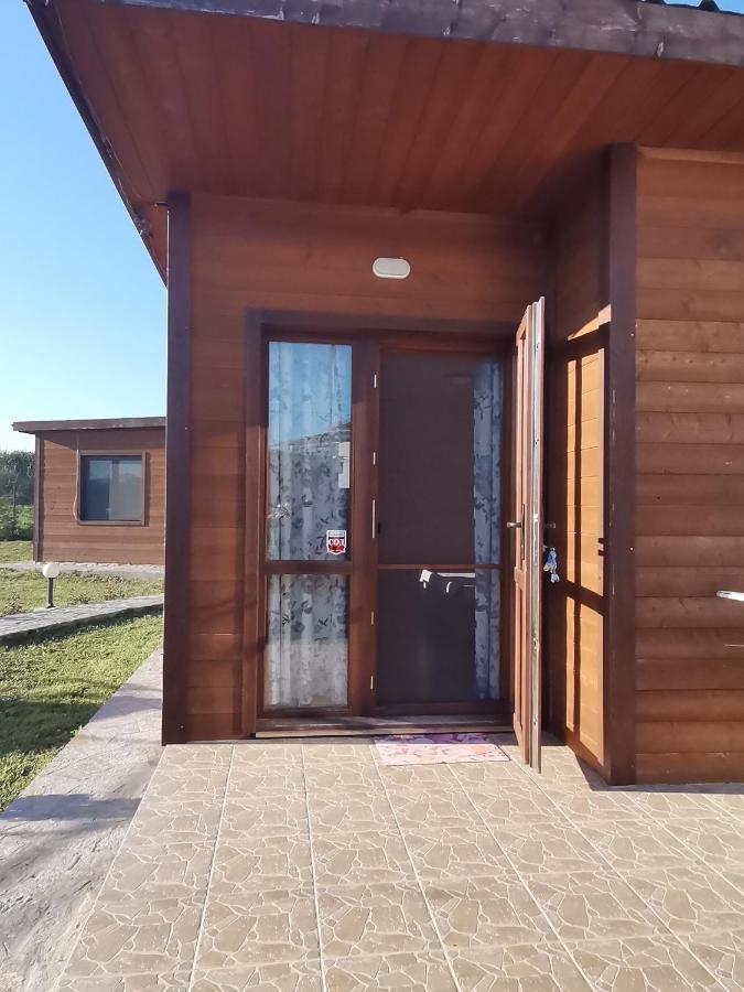 Бунгало Парк Summer Life Hotel Tyulenovo Buitenkant foto