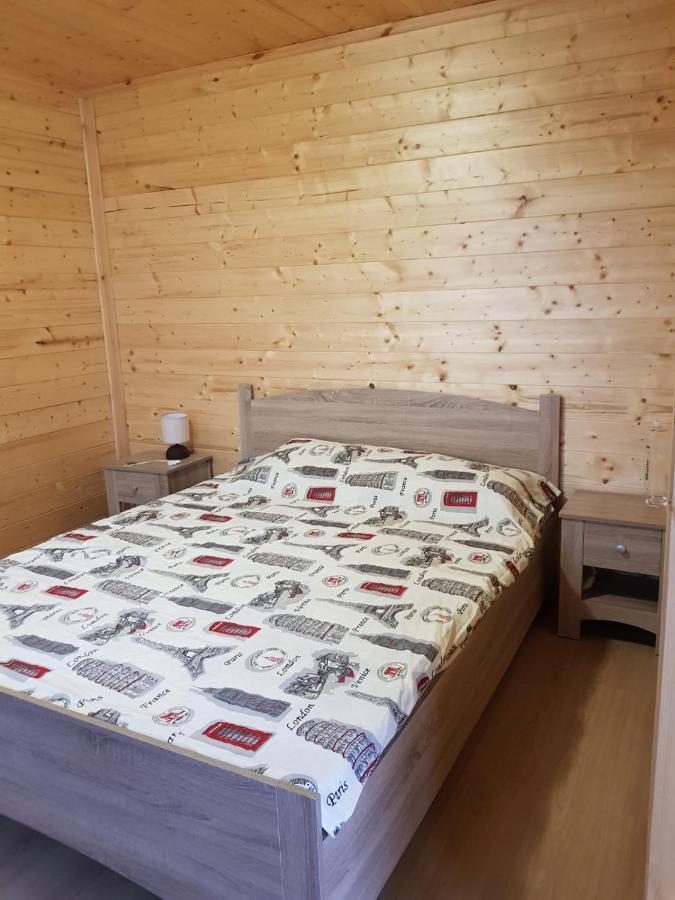 Бунгало Парк Summer Life Hotel Tyulenovo Buitenkant foto